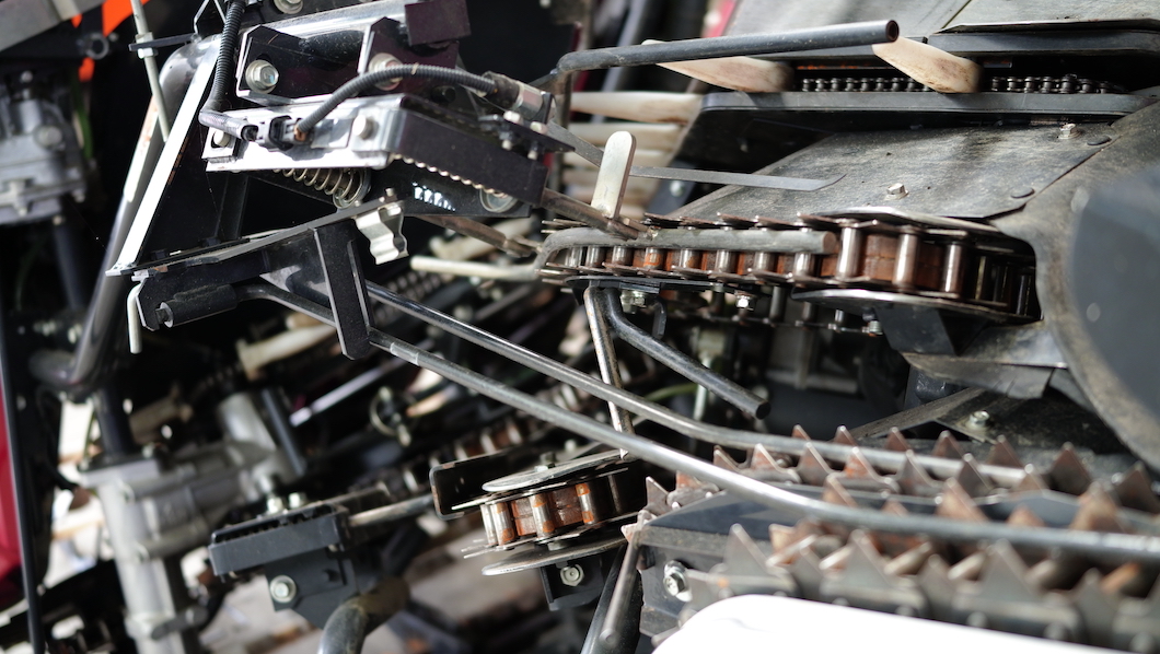 コンバインの機械部分